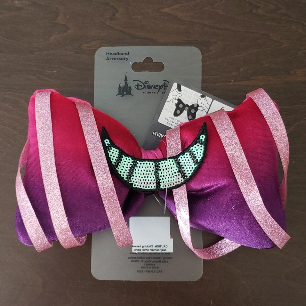 Disney Bow, Alice in Wonderland Theme